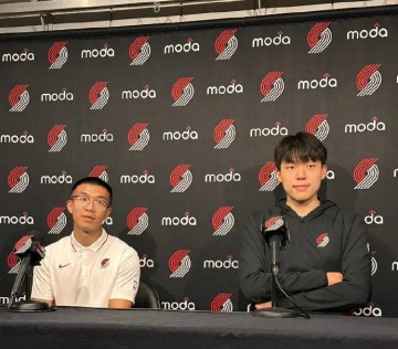 杨瀚森称英语每天都在进步 利拉德：他真的很会打球