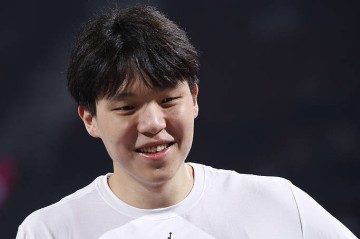 杨瀚森出场份额彻底清零 下放发展联盟只是时间问题!