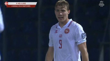 霍伊伦德9场7球曼联锁定4000万！阿莫林赶人实现4赢，留队有一反例