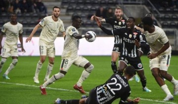 法甲焦点战：昂热VS洛里昂——攻防博弈下的胜负手与比分推演