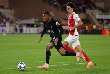 2-1！0-0！欧冠乱了，三大强队翻车，法甲第一遭绝杀，热刺拿1分