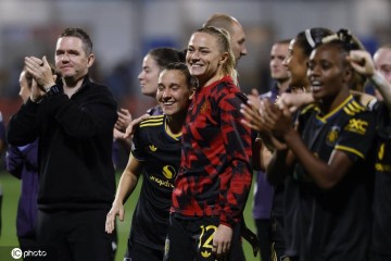 曼联女足1-0马德里竞技女足 取得赛事两连胜</title>
        
    <title>曼联女足1-0马德里竞技女足 取得赛事两连胜