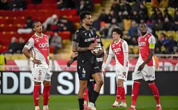 法甲保级冲冠战前瞻：欧塞尔主场求生 VS 马赛客场争冠，谁能掌控赛季走向？